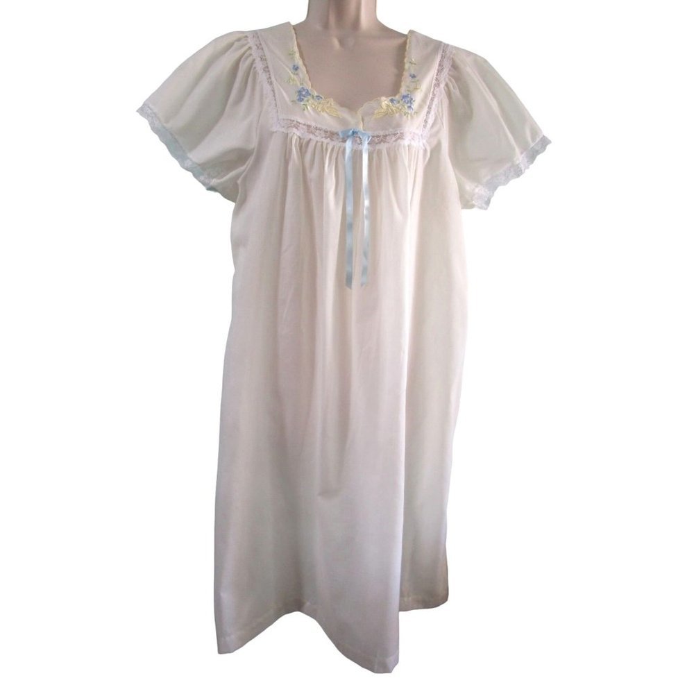 Vintage Carole Sissy Voile Womens Night Gown M EUC Light Yellow Blue Embroidery